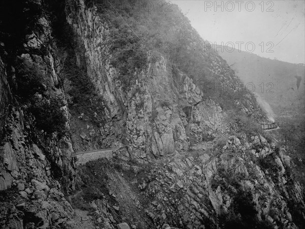 Up Temasopa [sic] Canon between the tunnels, between 1880 and 1897. Creator: William H. Jackson.