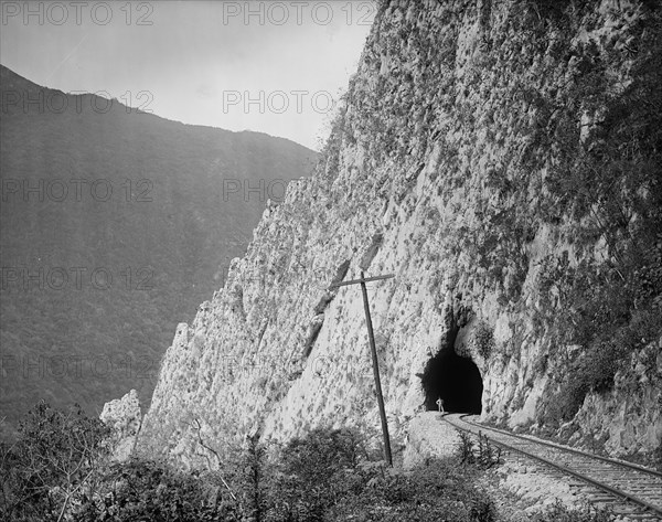 Near view, Tunnel 7, Temasopa [sic] Canon, between 1880 and 1897. Creator: William H. Jackson.