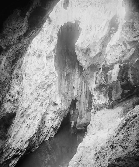 Choy Cave, inside, between 1880 and 1897. Creator: William H. Jackson.