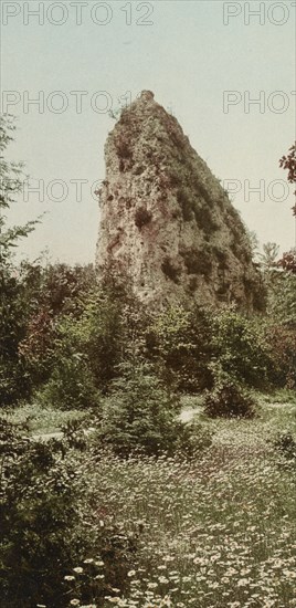 Sugar Loaf Rock, Mackinac Island, Michigan, ca 1900. Creator: Unknown.