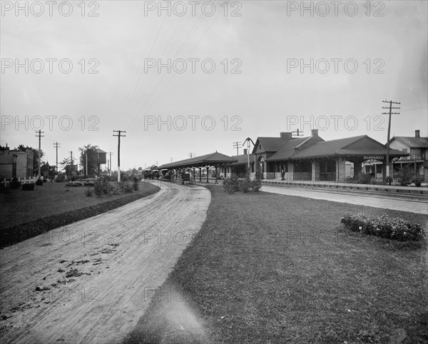 Elmhurst, Ill., C. & N.W. Ry. [Chicago and North Western Railway] Station, between 1880 and 1899. Creator: Unknown.