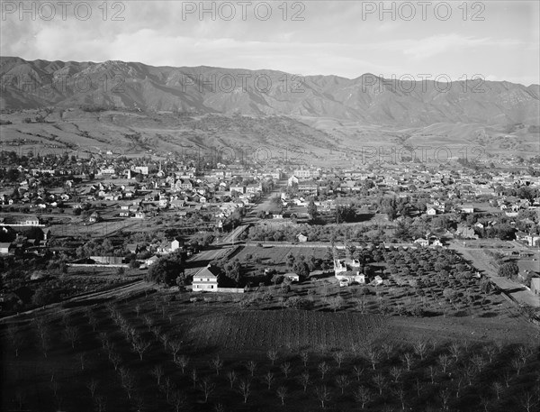 Santa Barbara, Cal., between 1900 and 1906. Creator: Unknown.