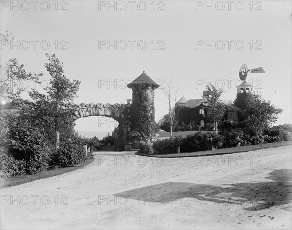 Dunmere, Narragansett, R.I., between 1900 and 1906. Creator: Unknown.