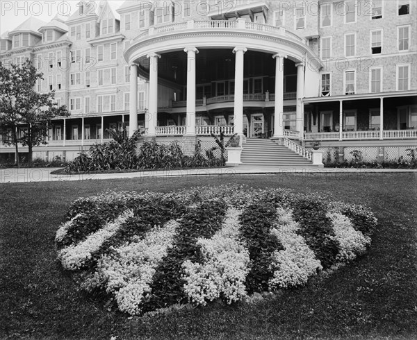 Flower shield at the Frontenac, Round Island, N.Y., between 1890 and 1906. Creator: Unknown.