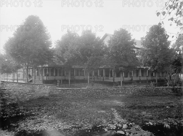 Park Hotel, Parkside, Pa., between 1900 and 1906. Creator: Unknown.