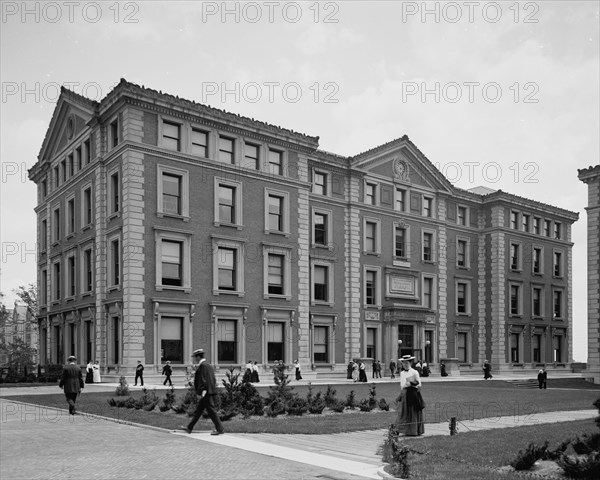 Schermerhorn Hall, Columbia University, N.Y., between 1900 and 1906. Creator: Unknown.