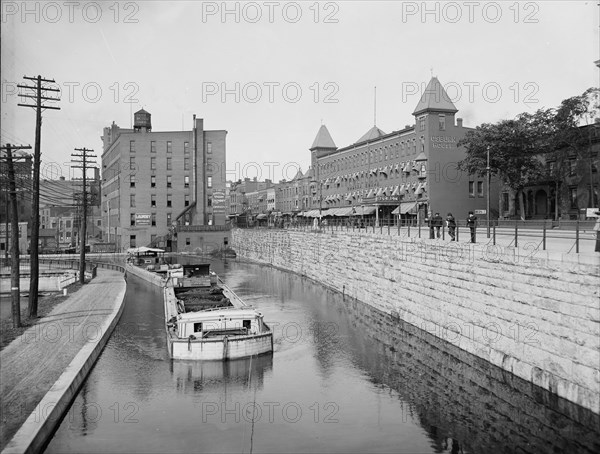 Erie Canal, Rochester, N.Y., between 1900 and 1906. Creator: Unknown.