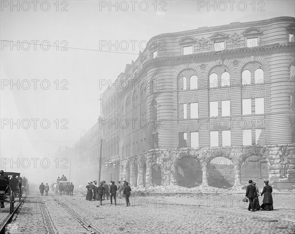 Looking up Market St. from near ferry, San Francisco, Cal., c1906. Creator: Unknown.