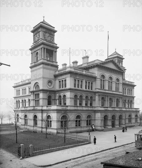 Custom House and Post Office, Memphis, Tenn., c1906. Creator: Unknown.