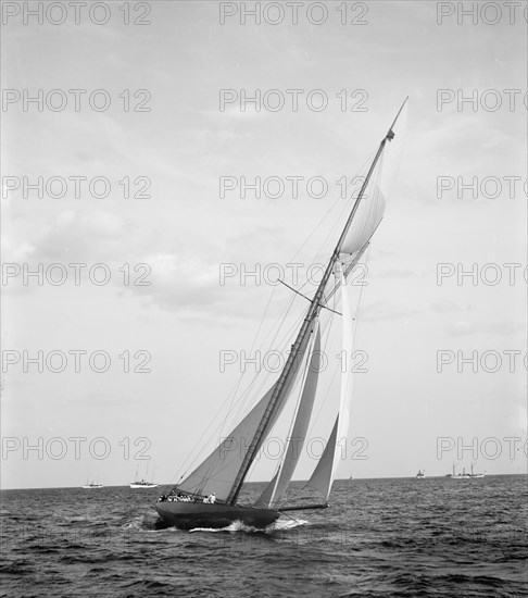 Shamrock II at the finish, Oct. 3, 1901, c1901 Oct 3. Creator: Unknown.