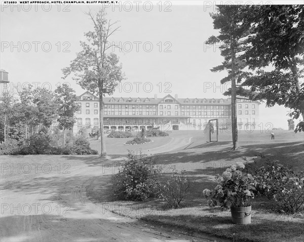 West approach, Hotel Champlain, Bluff Point, N.Y., between 1900 and 1920. Creator: Unknown.