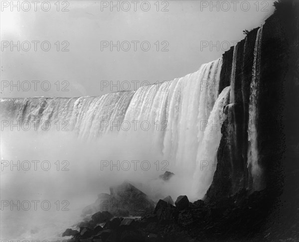 The Falls from below, between 1880 and 1899. Creator: Unknown.