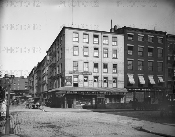 Fraunce's Tavern, Broad and Pearl Streets, New York, between 1890 and 1906. Creator: Unknown.