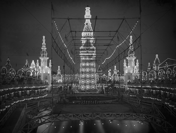 Night in Luna Park, Coney Island, N.Y., c1905. Creator: Unknown.