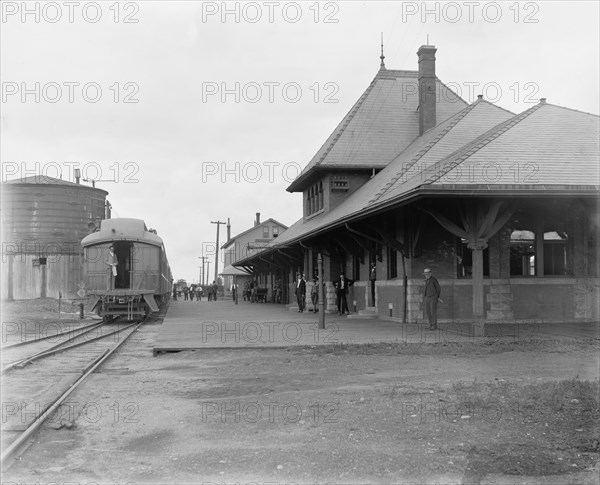 Kasota Station, between 1880 and 1899. Creator: Unknown.