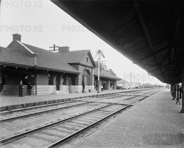 Chicago & North Western Railway station, Elmhurst, Ill., between 1880 and 1899. Creator: Unknown.