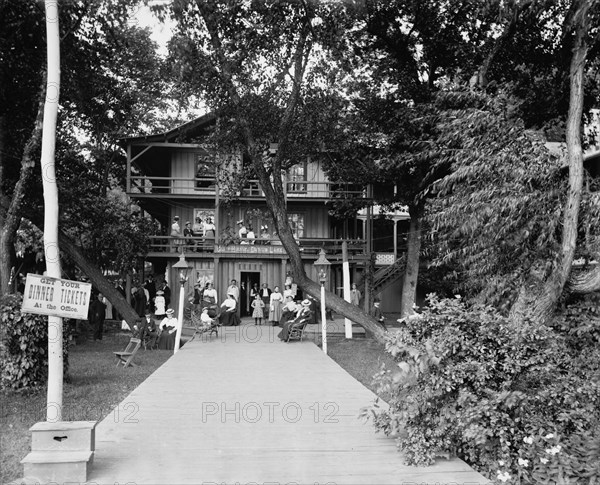 Devil's Lake, Wis., Cliff House, c1898. Creator: Unknown.