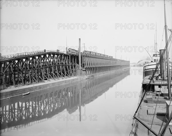 Penna. Ry. [Pennsylvania Railroad], coal trestle, Erie, Pa., ca 1900. Creator: William H. Jackson.