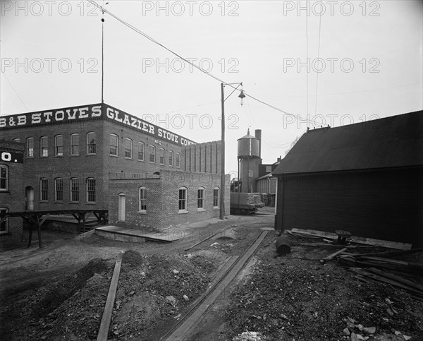 Glazier Stove Company, brass foundry, Chelsea, Mich., between 1900 and 1910. Creator: William H. Jackson.