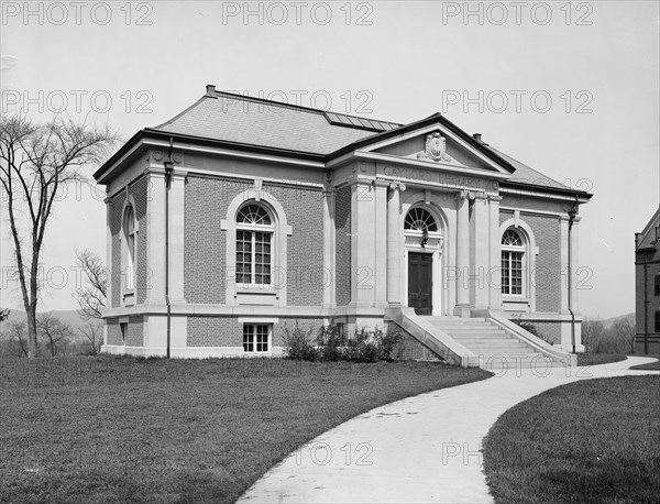 Gaylord Library, Mount Holyoke College, Mass., between 1900 and 1910. Creator: William H. Jackson.