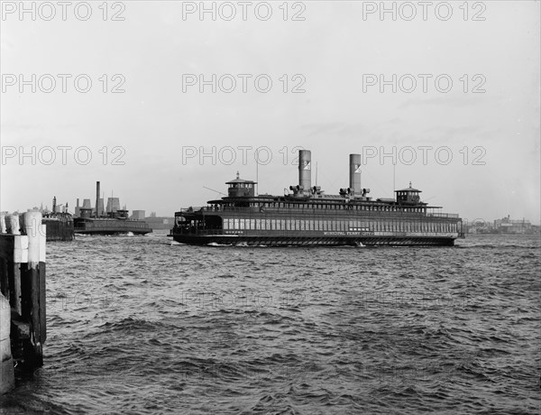 Municipal ferry, City of New York, (1908?). Creator: Unknown.