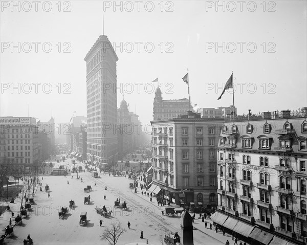 Flatiron Building, New York, N.Y., between 1902 and 1910. Creator: Unknown.