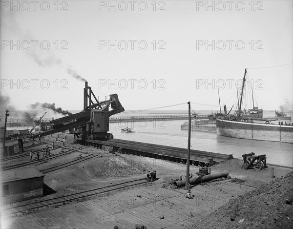 Coal dumping machine, Ashtabula, Ohio, ca 1900. Creator: Unknown.