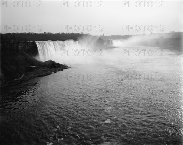 General view from International (Upper Steel Arch) Bridge, Niagara Falls, NY, between 1900 and 1915. Creator: Unknown.