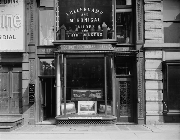 Detroit Photographic Company, 229 5th Ave. [Fifth Avenue], New York, between 1900 and 1910. Creator: Unknown.