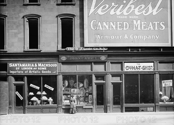 John C. Graul's art store, 217 Fifth Avenue, New York, between 1900 and 1905. Creator: Unknown.