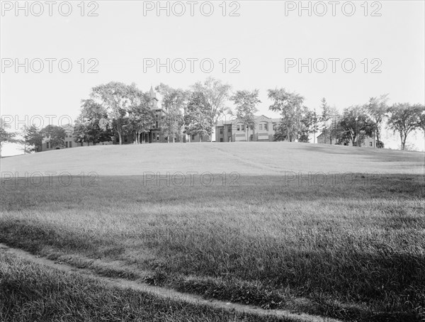 Mary Fletcher [Free] Hospital, Burlington, Vt., between 1910 and 1920. Creator: Unknown.