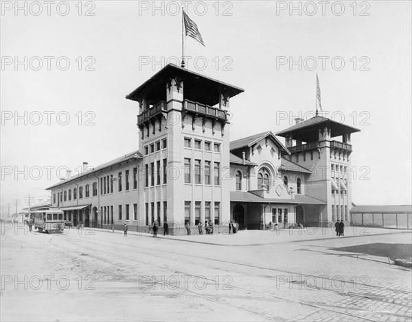 Union Station, Charleston, S.C., c.between 1910 and 1920. Creator: Unknown.