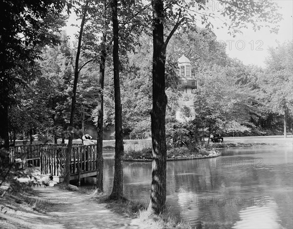 Palmer Park, Detroit, Mich., c.between 1910 and 1920. Creator: Unknown.