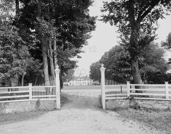 The Mansion at Mt. Vernon from west gate, c.between 1910 and 1920. Creator: Unknown.