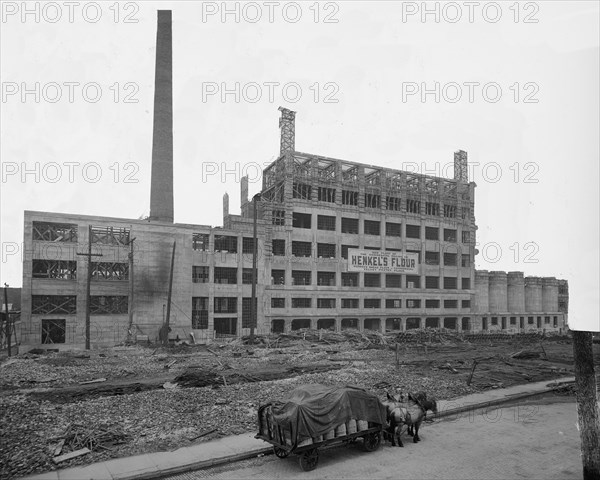 Commercial Milling Co. building, Detroit, Mich., c.between 1910 and 1920. Creator: Unknown.