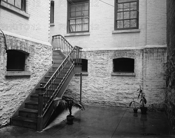 Court of tenement house, New York City, between 1900 and 1910. Creator: Unknown.