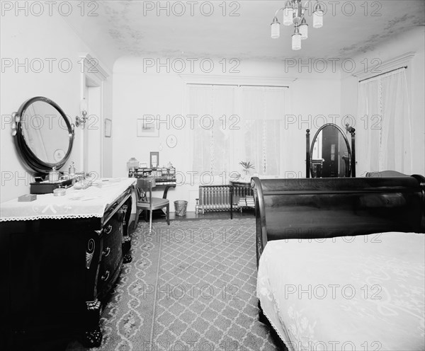 Bedroom, residence of Mr. Fair, 40 Putnam Avenue, Detroit, Mich., between 1905 and 1915. Creator: Unknown.