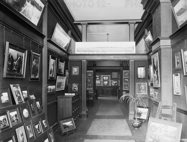 Detroit Photographic Co., 218 Fifth Avenue, New York, between 1900 and 1910. Creator: Unknown.