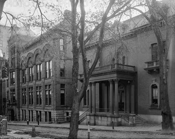 Free Public Library, Worcester, Mass., between 1905 and 1915. Creator: Unknown.