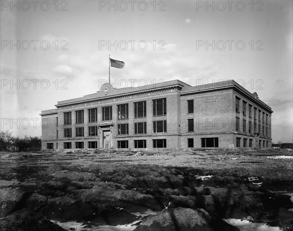 Northwestern High School, Detroit, Mich., ca 1911. Creator: Unknown.