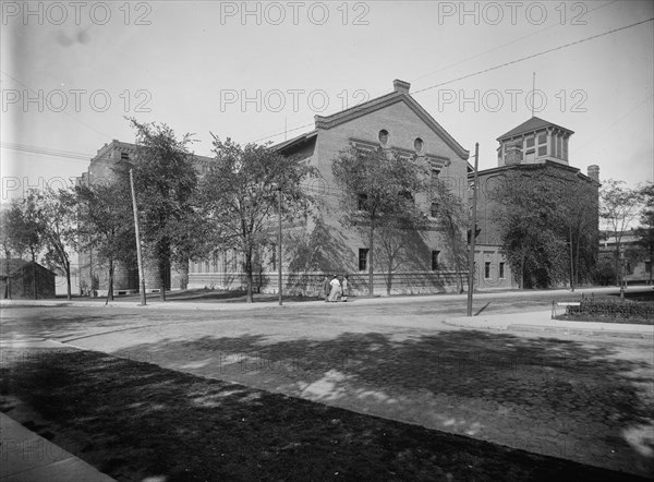 Malt houses, Walker distillery, Walkerville, Ont., between 1905 and 1915. Creator: Unknown.