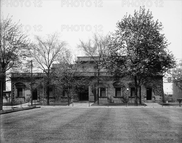 South front, offices, Hiram Walker & Sons, Walkerville, Ont., between 1905 and 1915. Creator: Unknown.