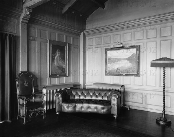 Memorial Hall, Frederick Stearns & Co. laboratory, Detroit, Mich., between 1905 and 1915. Creator: Unknown.