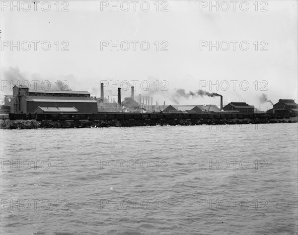 Illinois Steel Works, South Chicago, Ill., between 1900 and 1905. Creator: Unknown.