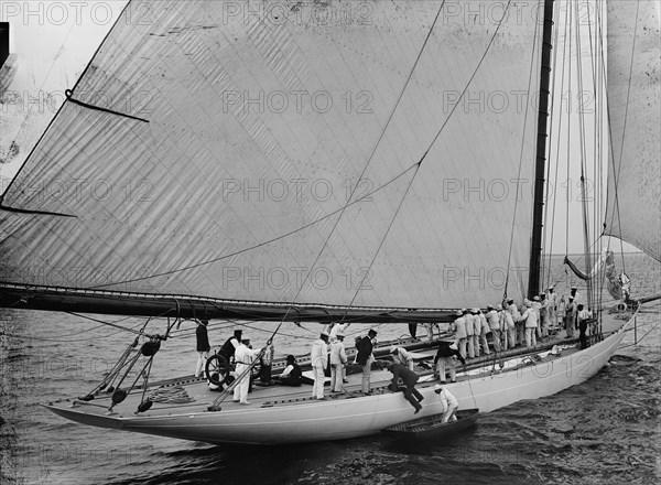 Defender, deck view, 1895 July 22. Creator: John S Johnston.