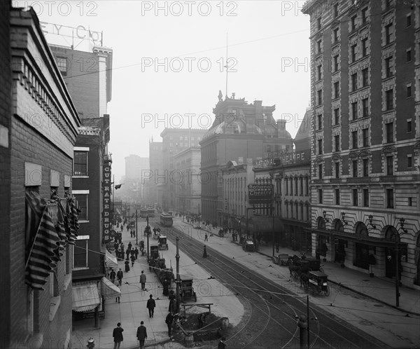 Main Street, Rochester, N.Y., between 1900 and 1910. Creator: Unknown.