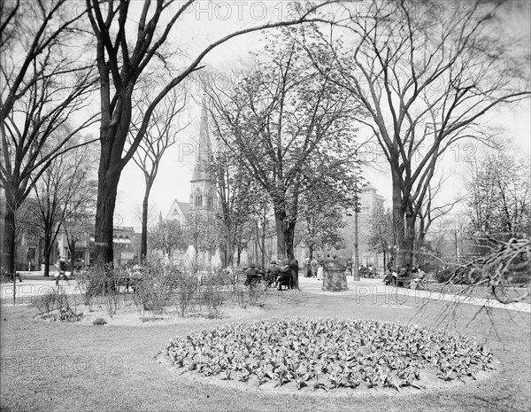 Grand Circus Park, Detroit, Mich., between 1900 and 1910. Creator: Unknown.