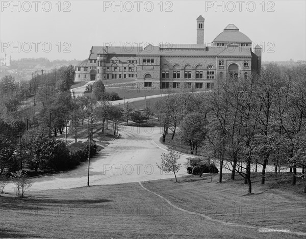 Cincinnati Art Museum, Eden Park, Cincinnati, Ohio, c.between 1900 and 1910. Creator: Unknown.