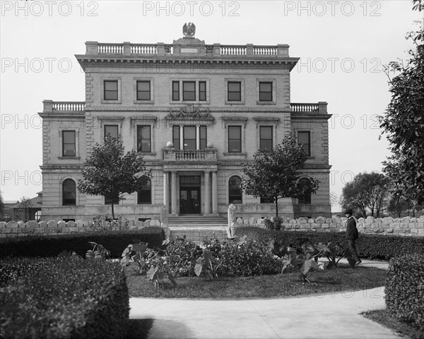 Commandant's office, League Island Navy Yard, Philadelphia, Pa., c1908. Creator: Unknown.