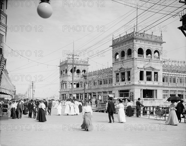 Entrance to Young's Million Dollar Pier, Atlantic City, N.J., between 1900 and 1910. Creator: Unknown.